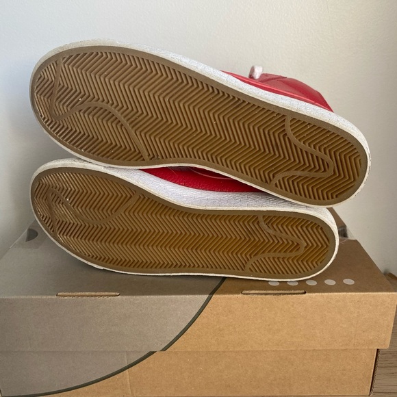 Nike Blazer Red/White - SZ 6.5 Y- 8 W - Picture 7 of 14